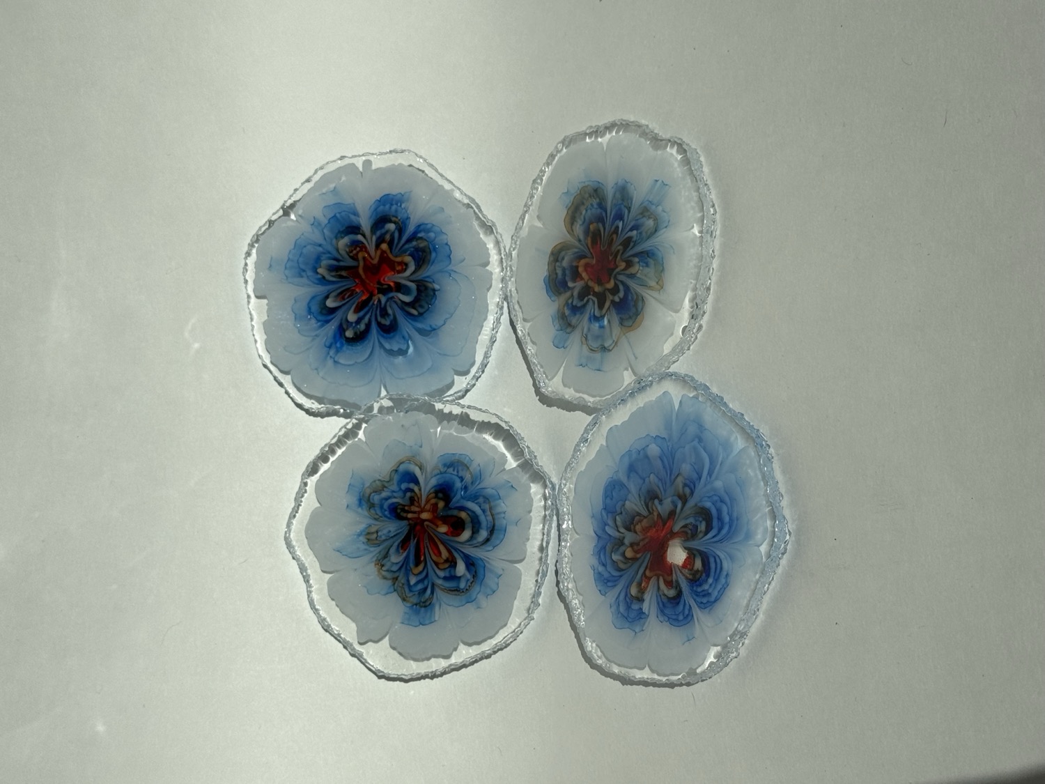 Blue red ornate flower coaster set