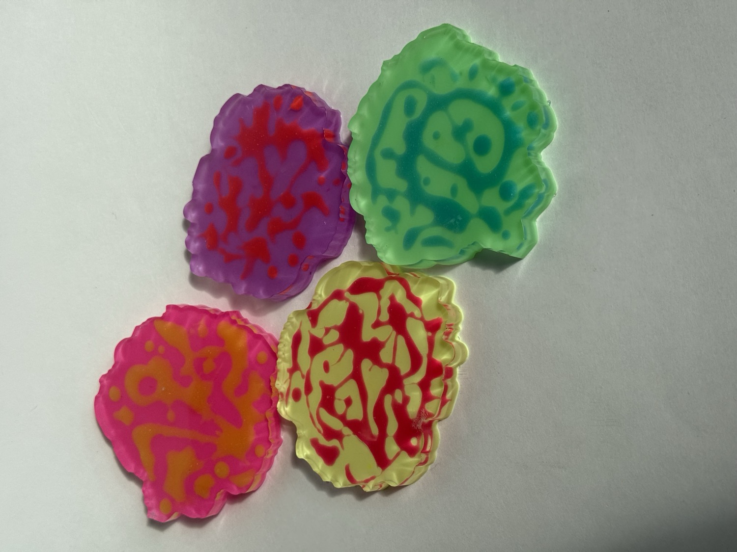 Bright neon blob coaster set