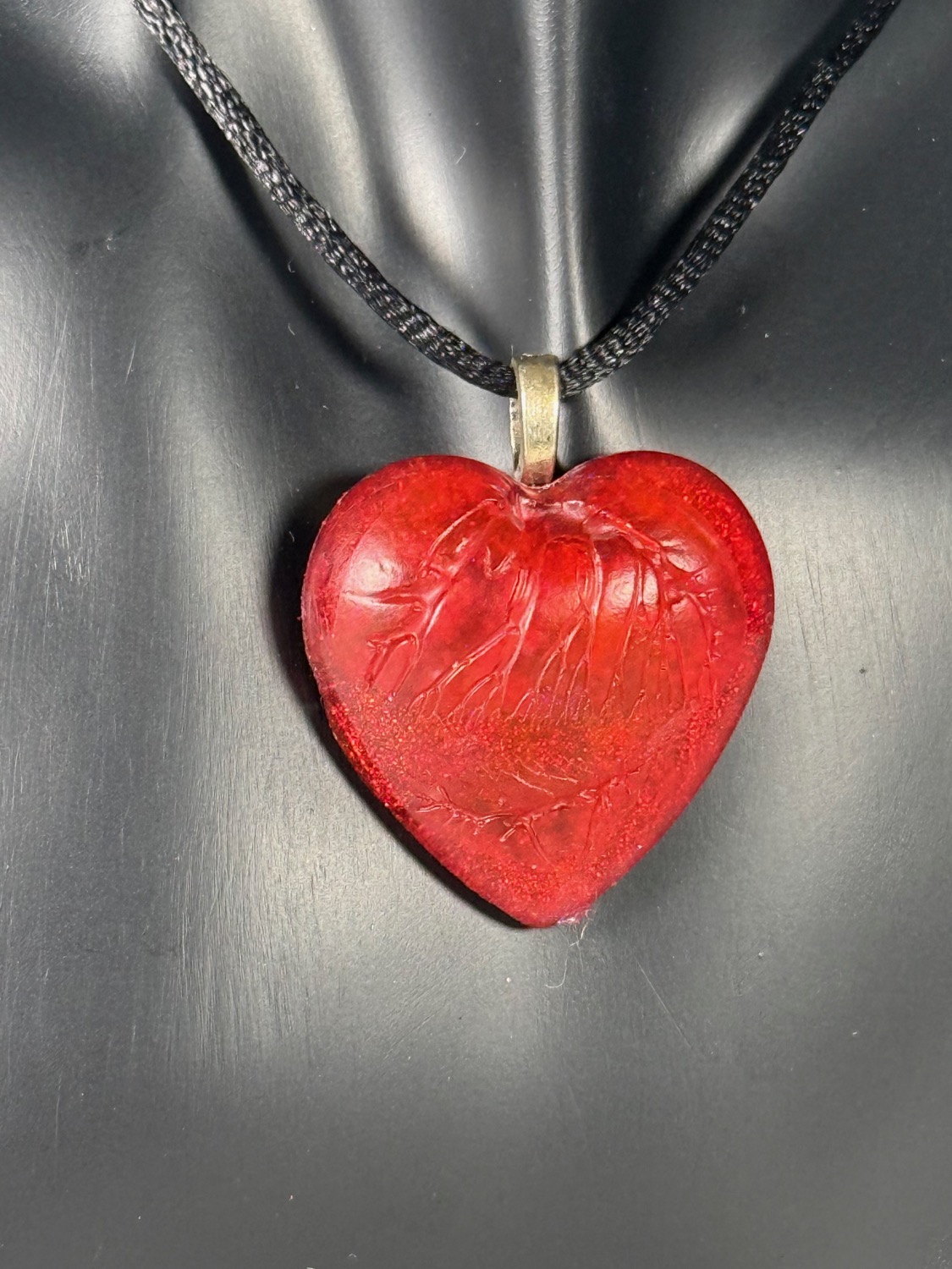 Red heart pendant view 3