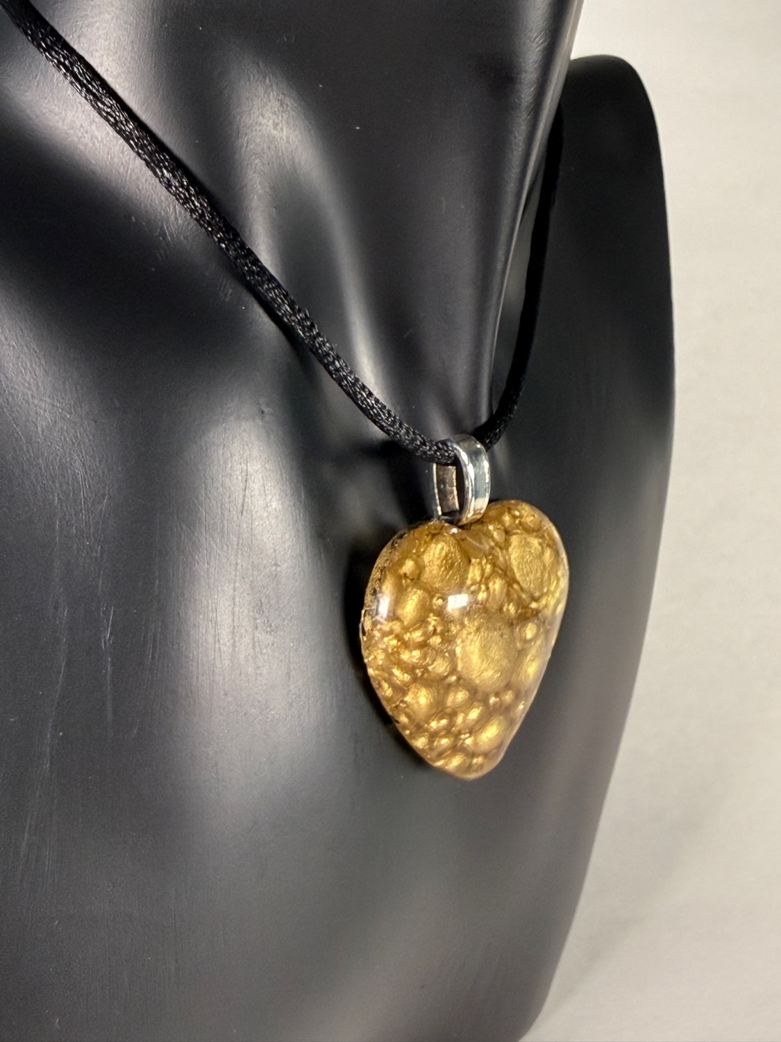 Bronze bubble heart view 4