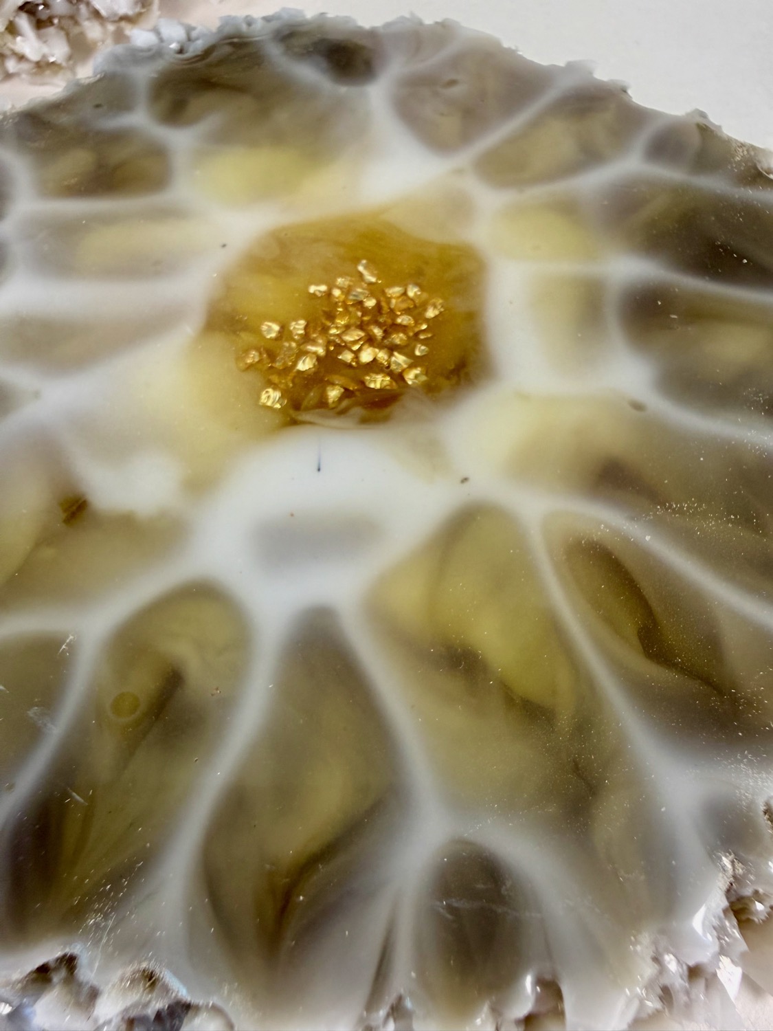 Stone Geode coaster gold centre close-up