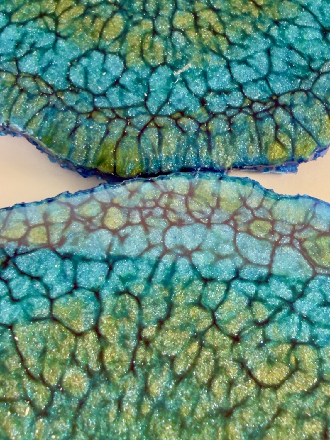 Lagoon Geode coaster crackle close-up