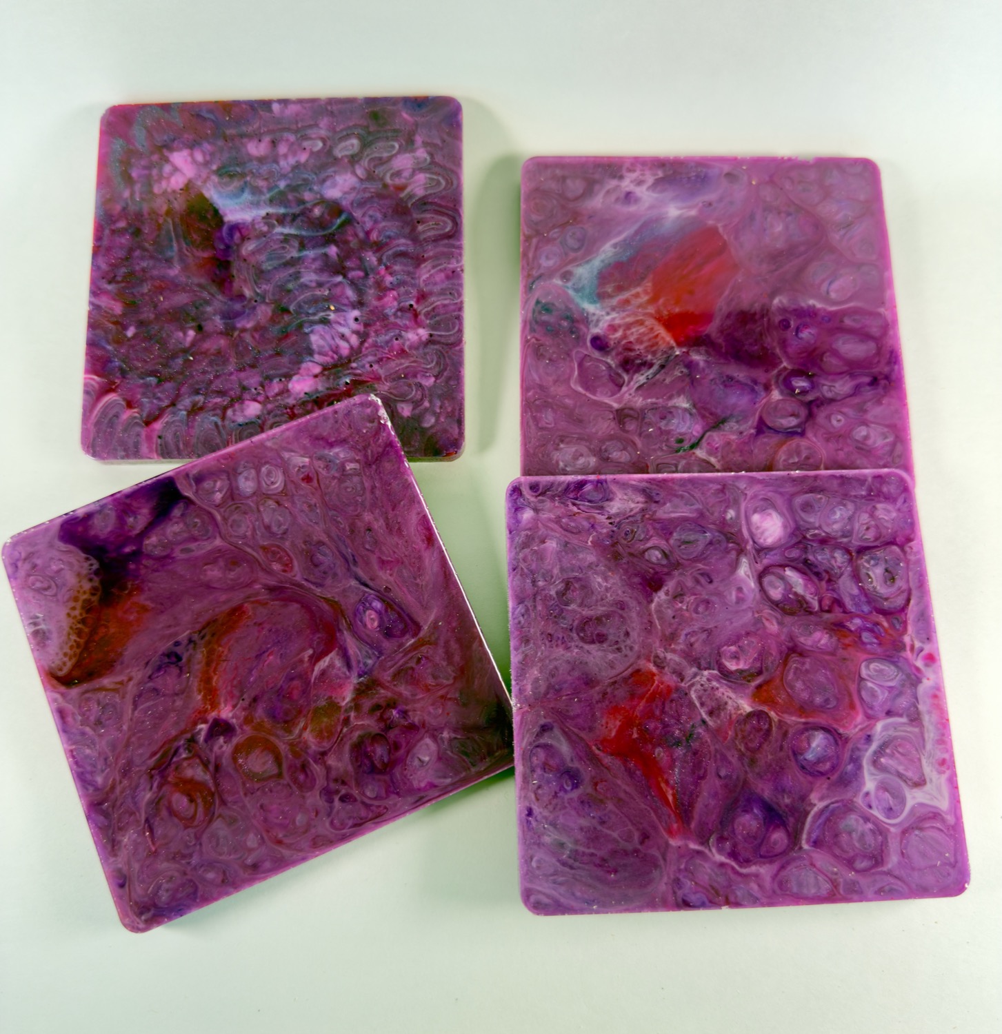 Set of 4 square magenta and purple marble cell resin coasters